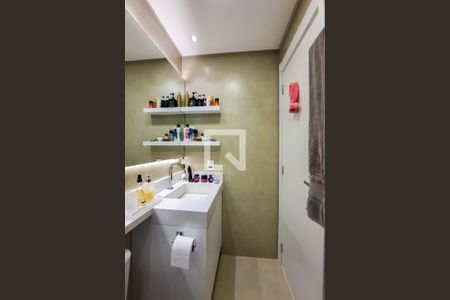 Apartamento à venda com 70m², 2 quartos e 1 vaga Apartamento à venda com 70m², 2 quartos e 1 vagaBanheiro da Suíte