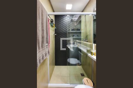 Apartamento à venda com 70m², 2 quartos e 1 vaga Apartamento à venda com 70m², 2 quartos e 1 vagaBanheiro da Suíte