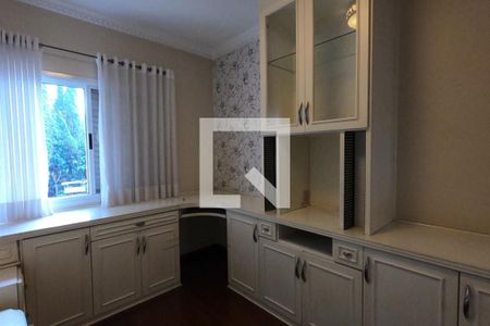 Casa à venda com 253m², 4 quartos e 4 vagasQuarto