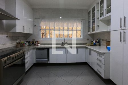 Casa à venda com 253m², 4 quartos e 4 vagasCozinha