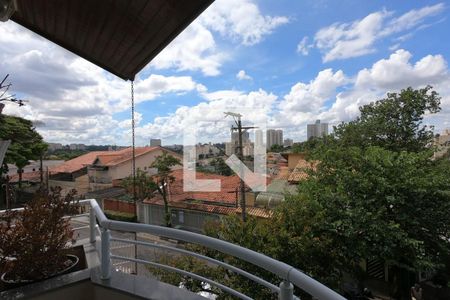 Casa à venda com 253m², 4 quartos e 4 vagasSuíte
