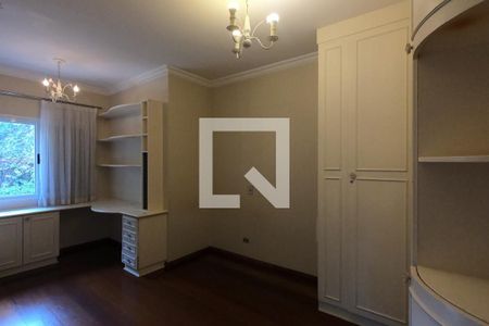 Casa à venda com 253m², 4 quartos e 4 vagasQuarto 2