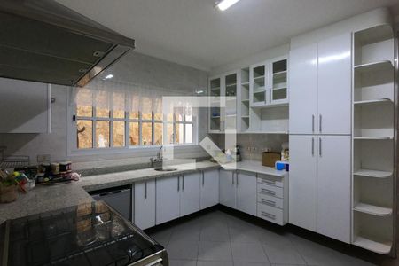 Casa à venda com 253m², 4 quartos e 4 vagasCozinha