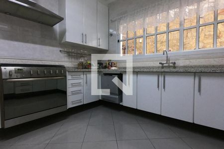 Casa à venda com 253m², 4 quartos e 4 vagasCozinha