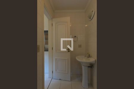 Casa à venda com 253m², 4 quartos e 4 vagasÁrea de Serviço