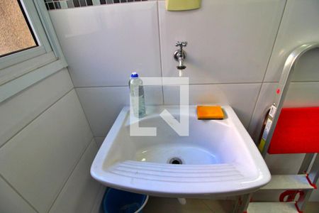Apartamento à venda com 60m², 2 quartos e 1 vagaÁrea de Serviço