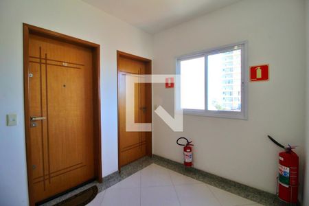 Apartamento à venda com 60m², 2 quartos e 1 vagaHall