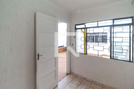 Casa à venda com 182m², 3 quartos e 2 vagasQuarto de serviço