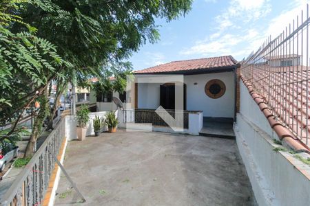 Casa à venda com 182m², 3 quartos e 2 vagasVaranda do quarto 1