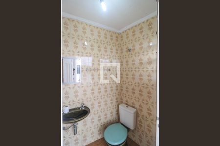 Casa à venda com 182m², 3 quartos e 2 vagasBanheiro de serviço