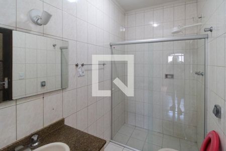 Casa à venda com 182m², 3 quartos e 2 vagasBanheiro do quarto 3