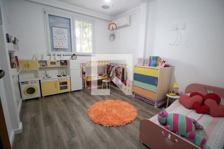 Apartamento à venda com 380m², 4 quartos e 4 vagasQuarto 2