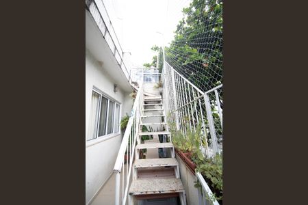 Apartamento à venda com 380m², 4 quartos e 4 vagasEscada