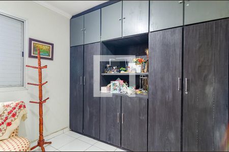 Apartamento à venda com 121m², 4 quartos e 2 vagasQuarto 2