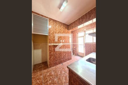 Apartamento à venda com 70m², 2 quartos e sem vagaCozinha