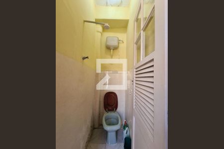 Apartamento à venda com 70m², 2 quartos e sem vagaBanheiro de Serviço