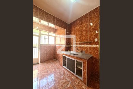 Apartamento à venda com 70m², 2 quartos e sem vagaCozinha