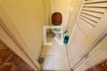 Apartamento à venda com 70m², 2 quartos e sem vagaBanheiro de Serviço