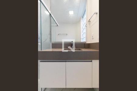 Apartamento para alugar com 67m², 1 quarto e sem vaga Apartamento para alugar com 67m², 1 quarto e sem vagaBanheiro da suíte