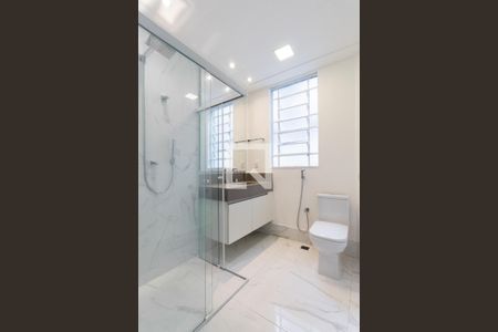 Apartamento para alugar com 67m², 1 quarto e sem vaga Apartamento para alugar com 67m², 1 quarto e sem vagaBanheiro da suíte