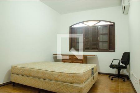 Casa à venda com 200m², 5 quartos e 4 vagasQuarto 1