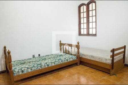 Casa à venda com 200m², 5 quartos e 4 vagasQuarto 3