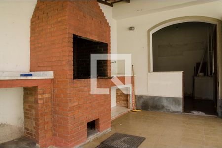 Casa à venda com 200m², 5 quartos e 4 vagasChurrasqueira