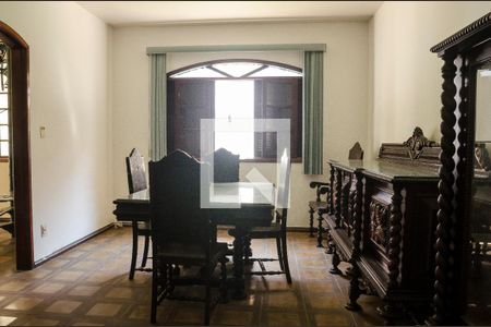 Casa à venda com 200m², 5 quartos e 4 vagasSala de Jantar