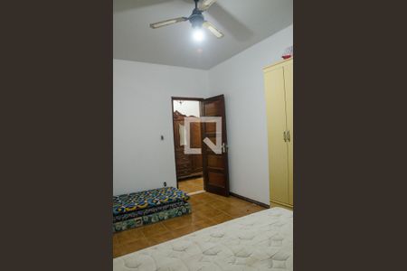 Casa à venda com 200m², 5 quartos e 4 vagasQuarto 2