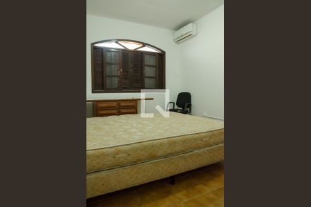 Casa à venda com 200m², 5 quartos e 4 vagasQuarto 1