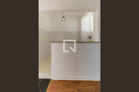 Apartamento à venda com 57m², 2 quartos e sem vaga Apartamento à venda com 57m², 2 quartos e sem vagaCozinha