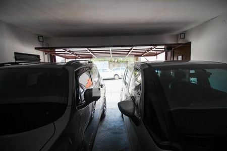 Casa à venda com 152m², 2 quartos e 2 vagas Casa à venda com 152m², 2 quartos e 2 vagasGaragem