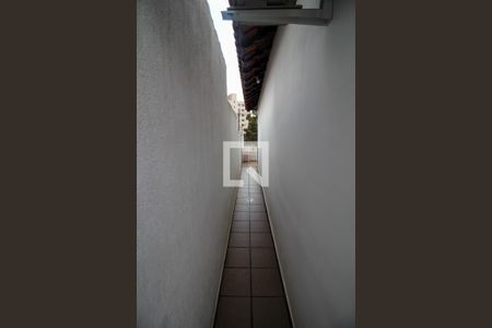 Casa à venda com 152m², 2 quartos e 2 vagas Casa à venda com 152m², 2 quartos e 2 vagasCorredor