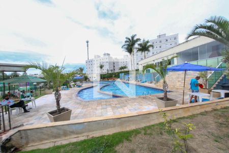 Apartamento à venda com 93m², 2 quartos e 1 vaga Apartamento à venda com 93m², 2 quartos e 1 vagaÁrea comum - Piscina