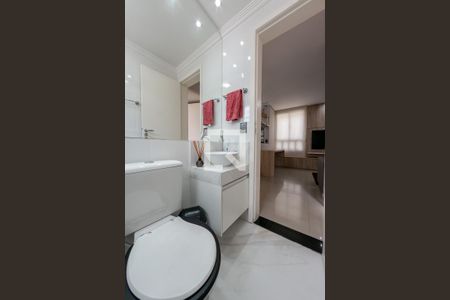 Apartamento à venda com 93m², 2 quartos e 1 vagaBanheiro Social