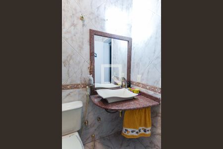 Casa à venda com 407m², 3 quartos e 2 vagasBanheiro