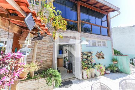 Casa à venda com 407m², 3 quartos e 2 vagasQuintal