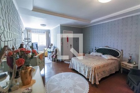 Casa à venda com 407m², 3 quartos e 2 vagasSuíte 1