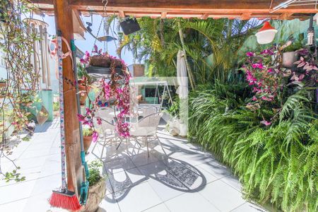 Casa à venda com 407m², 3 quartos e 2 vagasQuintal