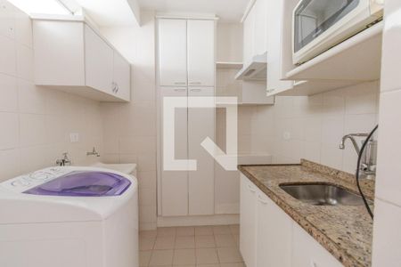 Apartamento à venda com 42m², 1 quarto e sem vaga Apartamento à venda com 42m², 1 quarto e sem vagaCozinha e Área de Serviço