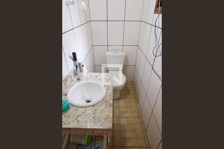 Casa à venda com 110m², 3 quartos e sem vaga Casa à venda com 110m², 3 quartos e sem vagaBanheiro 4