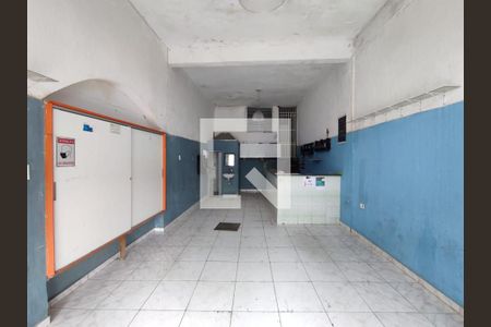 Casa à venda com 300m², 1 quarto e sem vaga Casa à venda com 300m², 1 quarto e sem vagaSalão