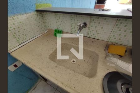 Casa à venda com 300m², 1 quarto e sem vaga Casa à venda com 300m², 1 quarto e sem vagaCozinha Salão