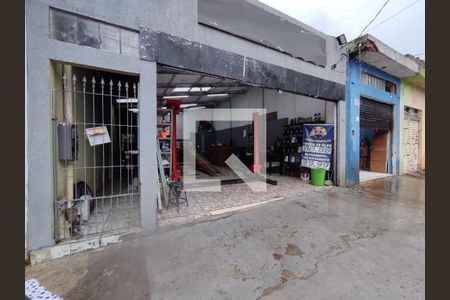 Casa à venda com 300m², 1 quarto e sem vaga Casa à venda com 300m², 1 quarto e sem vagaFachada