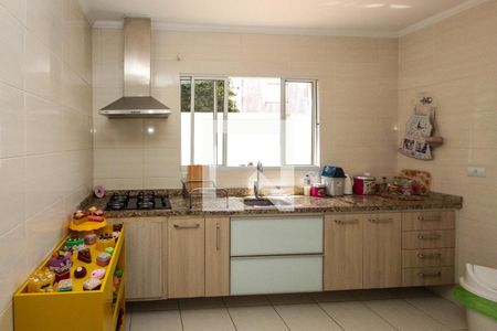 Cozinha de casa para alugar com 2 quartos, 120m² em Vila Bela, São Paulo