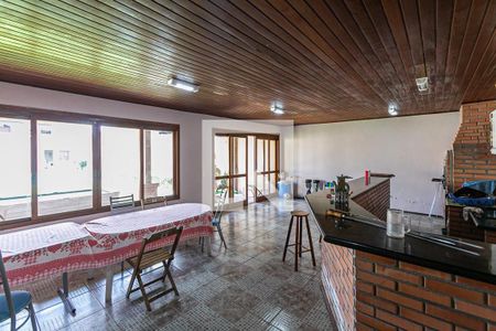 Casa à venda com 200m², 4 quartos e 4 vagasÁrea comum - Salão de festas