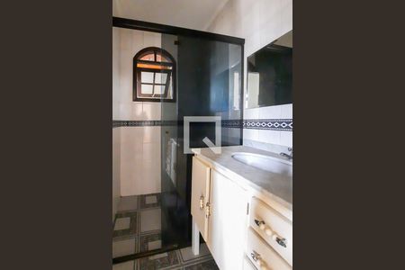 Casa para alugar com 190m², 3 quartos e 2 vagasBanheiro Social