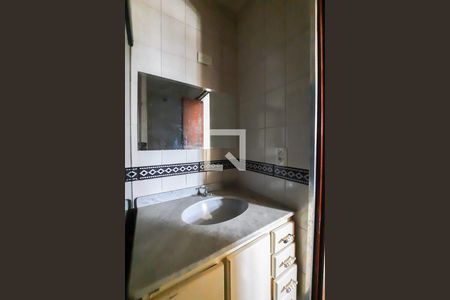 Casa para alugar com 190m², 3 quartos e 2 vagasBanheiro Social