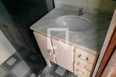 Casa para alugar com 190m², 3 quartos e 2 vagasBanheiro Social