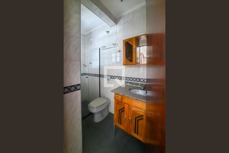 Casa para alugar com 190m², 3 quartos e 2 vagasBanheiro da Suíte